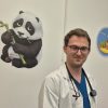 Interviu cu medicul pneumolog pediatru Rareș Arseniu: Sănătatea respiratorie a copiilor începe cu prevenția