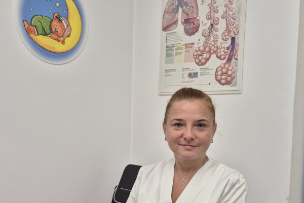 Începe școala: cum își pot proteja părinții copiii de bolile respiratorii